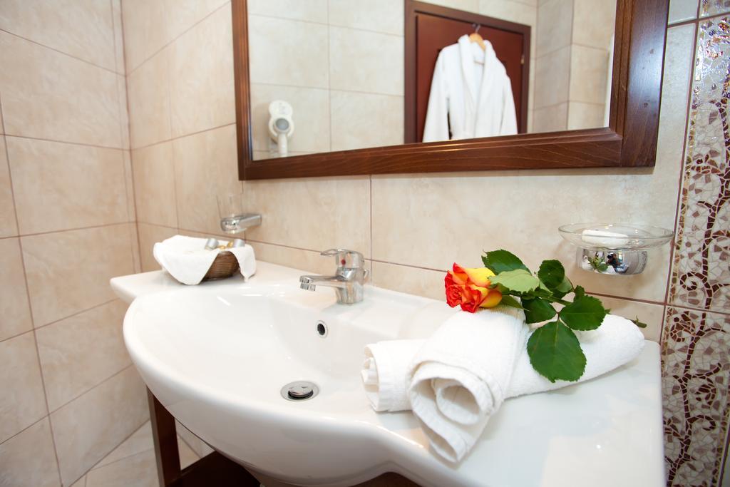 Pension Pantheon Poiana Brasov Quarto foto